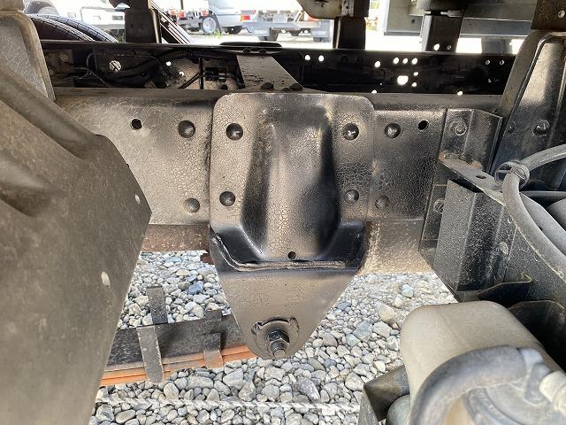 三菱ふそう 平ボディ キャンターガッツ|中古トラックの販売・買取・査定のアイナビ