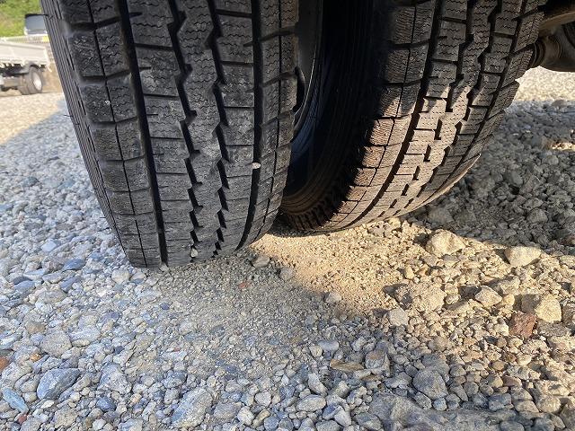 三菱ふそう 平ボディ キャンターガッツ|中古トラックの販売・買取・査定のアイナビ