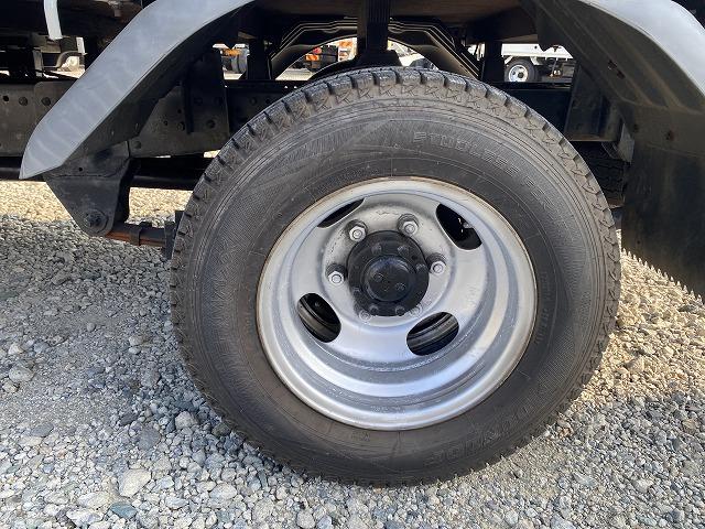 三菱ふそう 平ボディ キャンターガッツ|中古トラックの販売・買取・査定のアイナビ