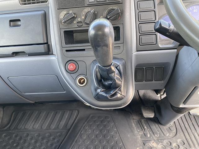 三菱ふそう 平ボディ キャンターガッツ|中古トラックの販売・買取・査定のアイナビ