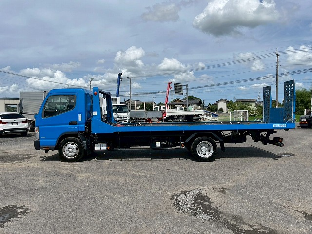 3トン積載★TADANO製・S-RIDE★フラットタイプ★ラジコン付き|中古トラックの販売・買取・査定のアイナビ