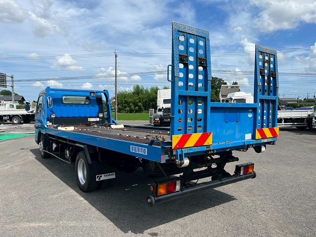3トン積載★TADANO製・S-RIDE★フラットタイプ★ラジコン付き|中古トラックの販売・買取・査定のアイナビ