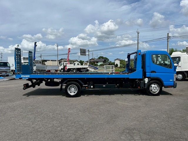 3トン積載★TADANO製・S-RIDE★フラットタイプ★ラジコン付き|中古トラックの販売・買取・査定のアイナビ