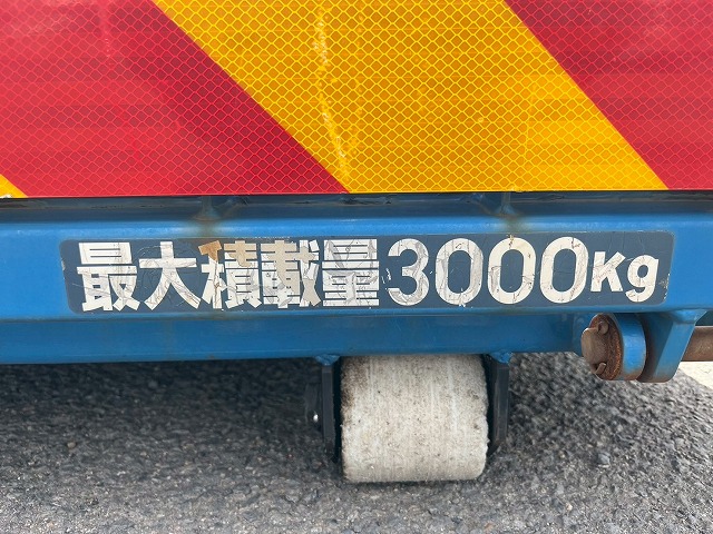 3トン積載★TADANO製・S-RIDE★フラットタイプ★ラジコン付き|中古トラックの販売・買取・査定のアイナビ