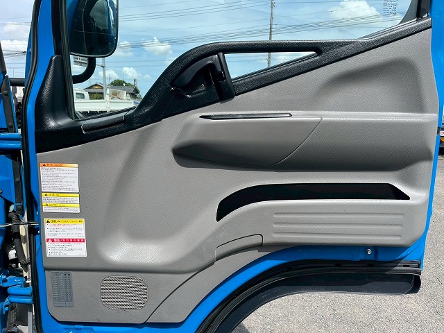 3トン積載★TADANO製・S-RIDE★フラットタイプ★ラジコン付き|中古トラックの販売・買取・査定のアイナビ