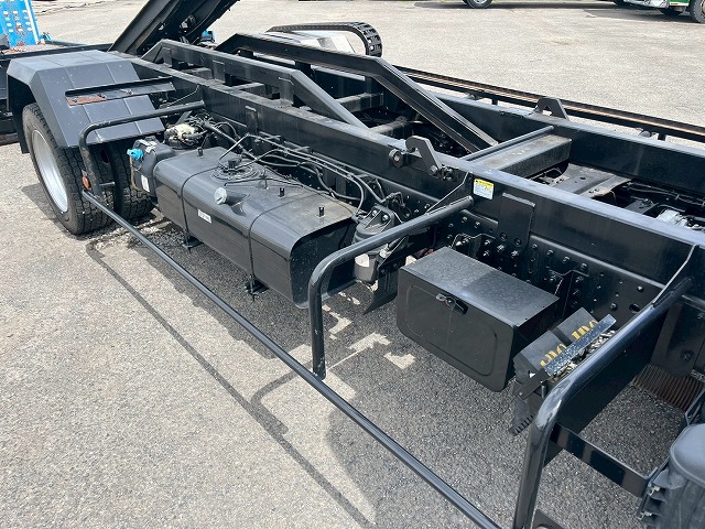 3トン積載★TADANO製・S-RIDE★フラットタイプ★ラジコン付き|中古トラックの販売・買取・査定のアイナビ