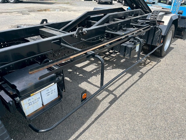 3トン積載★TADANO製・S-RIDE★フラットタイプ★ラジコン付き|中古トラックの販売・買取・査定のアイナビ