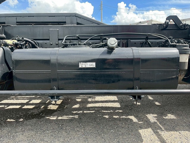 3トン積載★TADANO製・S-RIDE★フラットタイプ★ラジコン付き|中古トラックの販売・買取・査定のアイナビ