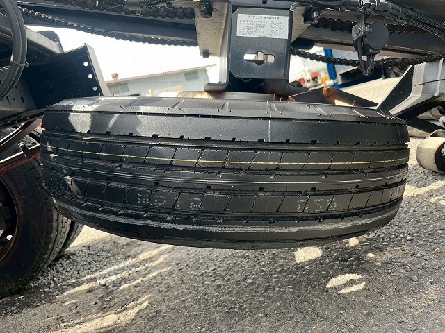 3トン積載★TADANO製・S-RIDE★フラットタイプ★ラジコン付き|中古トラックの販売・買取・査定のアイナビ