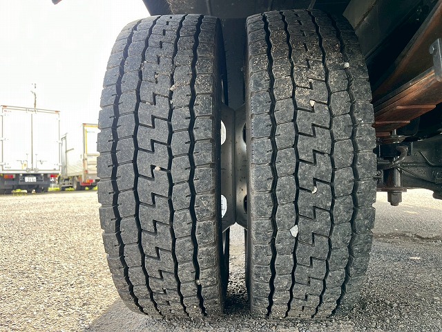 3トン積載★TADANO製・S-RIDE★フラットタイプ★ラジコン付き|中古トラックの販売・買取・査定のアイナビ