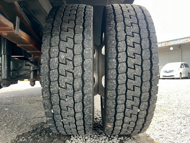 3トン積載★TADANO製・S-RIDE★フラットタイプ★ラジコン付き|中古トラックの販売・買取・査定のアイナビ