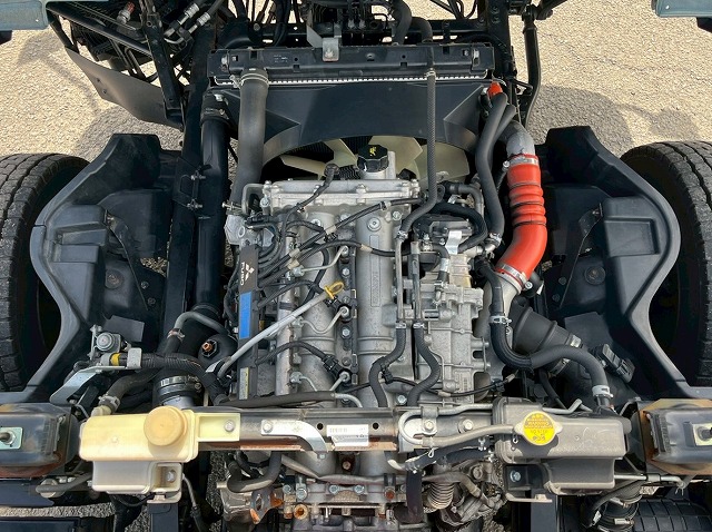 3トン積載★TADANO製・S-RIDE★フラットタイプ★ラジコン付き|中古トラックの販売・買取・査定のアイナビ