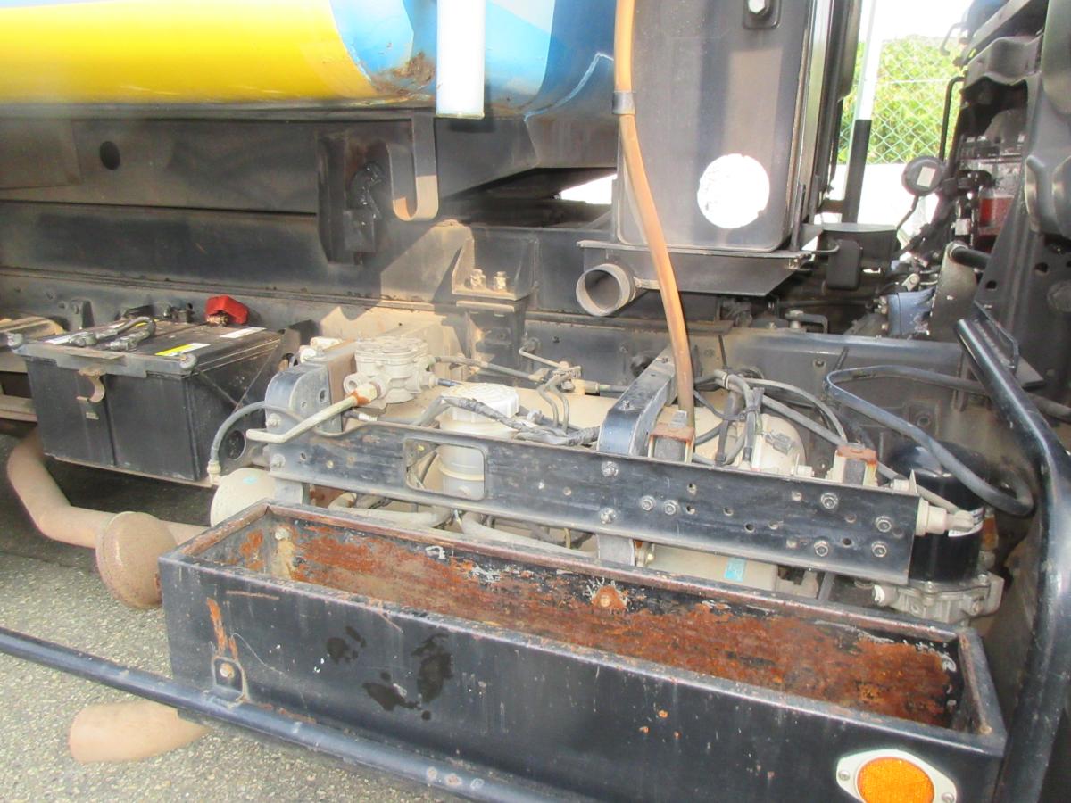 車検付き中型コンドルパッカー車|中古トラックの販売・買取・査定のアイナビ