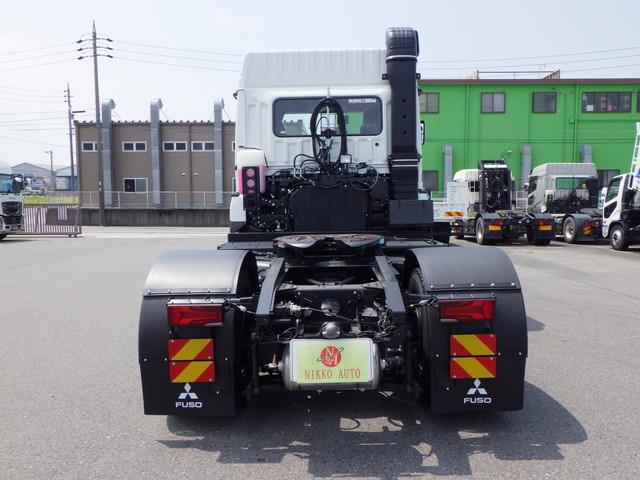 三菱2RG-FP84VDRSヘッド第5輪荷重:11.5t|中古トラックの販売・買取・査定のアイナビ