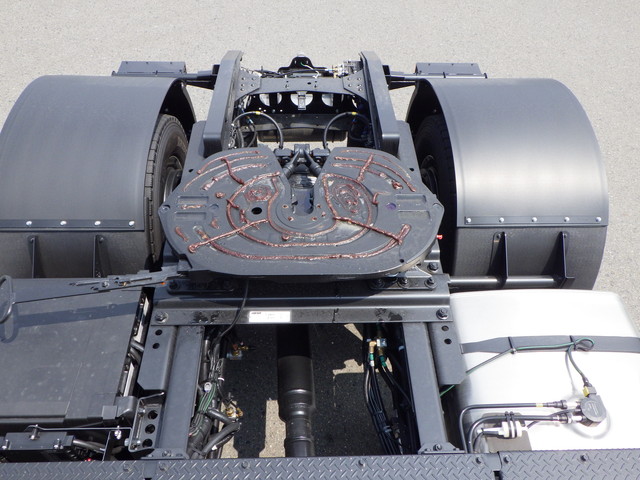 三菱2RG-FP84VDRSヘッド第5輪荷重:11.5t|中古トラックの販売・買取・査定のアイナビ