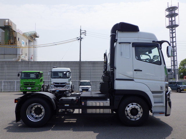 三菱2RG-FP84VDRSヘッド第5輪荷重:11.5t|中古トラックの販売・買取・査定のアイナビ