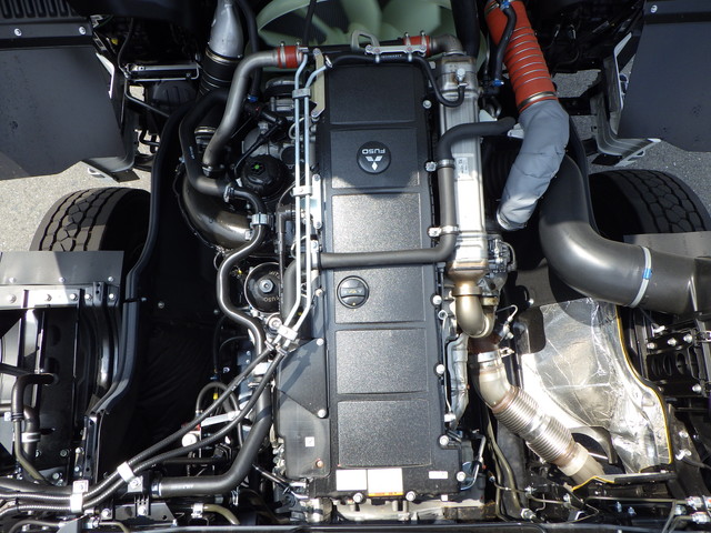 三菱2RG-FP84VDRSヘッド第5輪荷重:11.5t|中古トラックの販売・買取・査定のアイナビ