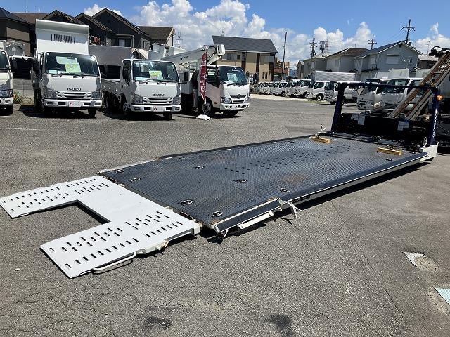 いすゞ 特殊車両|中古トラックの販売・買取・査定のアイナビ