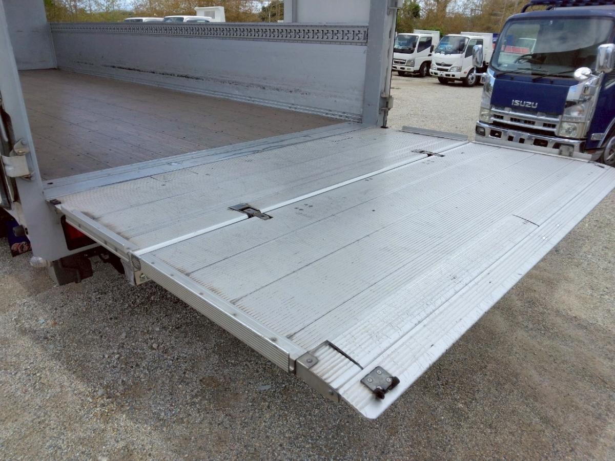 H30年 いすゞフォワード2.45tPG付アルミウィング|中古トラックの販売・買取・査定のアイナビ