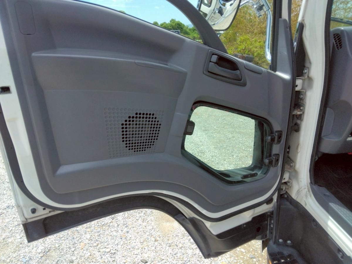 H30年 いすゞフォワード2.45tPG付アルミウィング|中古トラックの販売・買取・査定のアイナビ