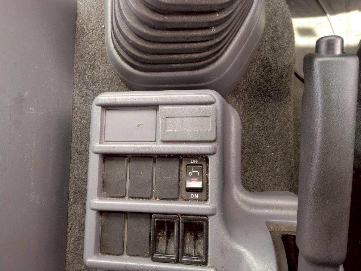 H30年 いすゞフォワード2.45tPG付アルミウィング|中古トラックの販売・買取・査定のアイナビ