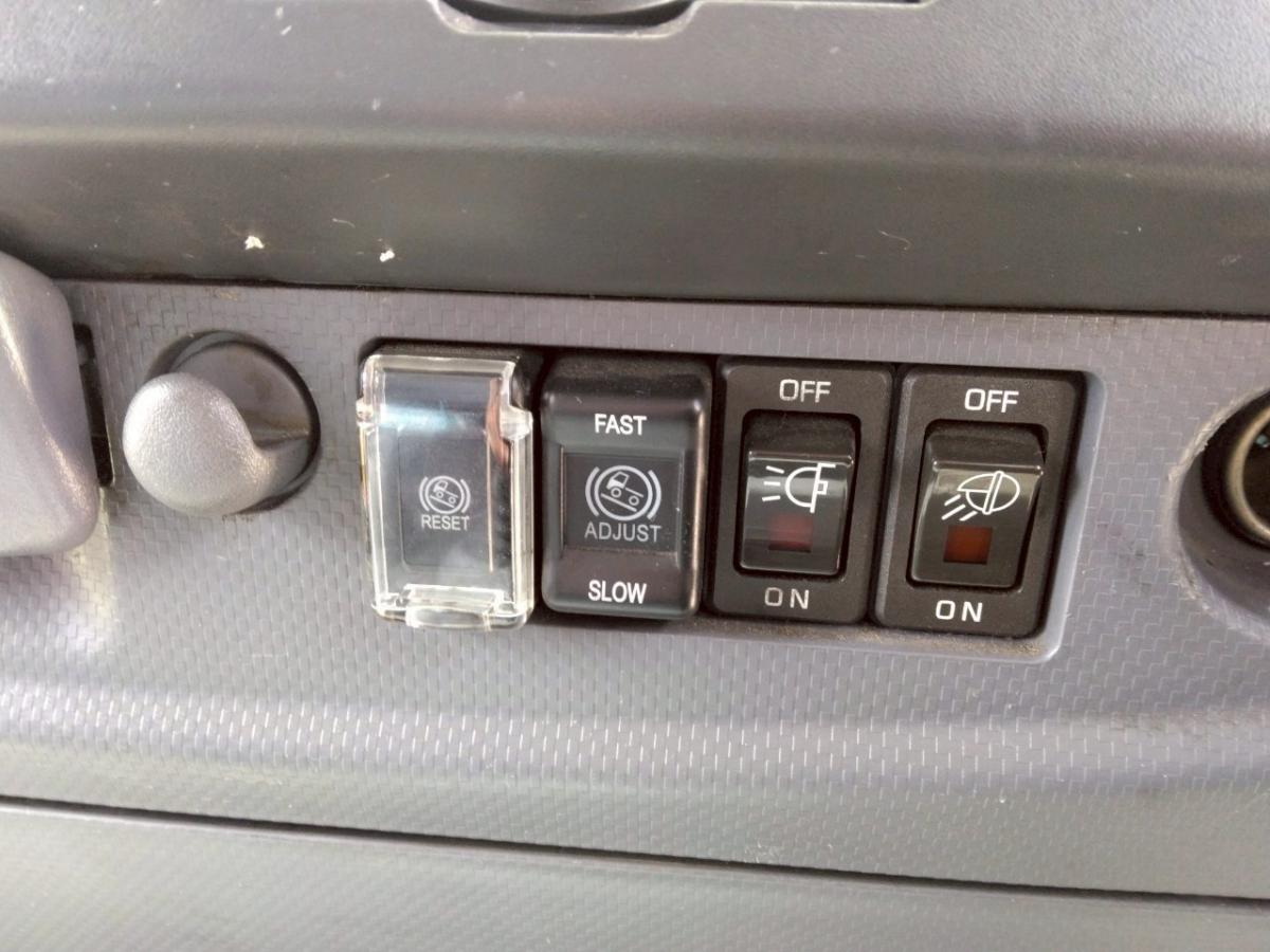 H30年 いすゞフォワード2.45tPG付アルミウィング|中古トラックの販売・買取・査定のアイナビ