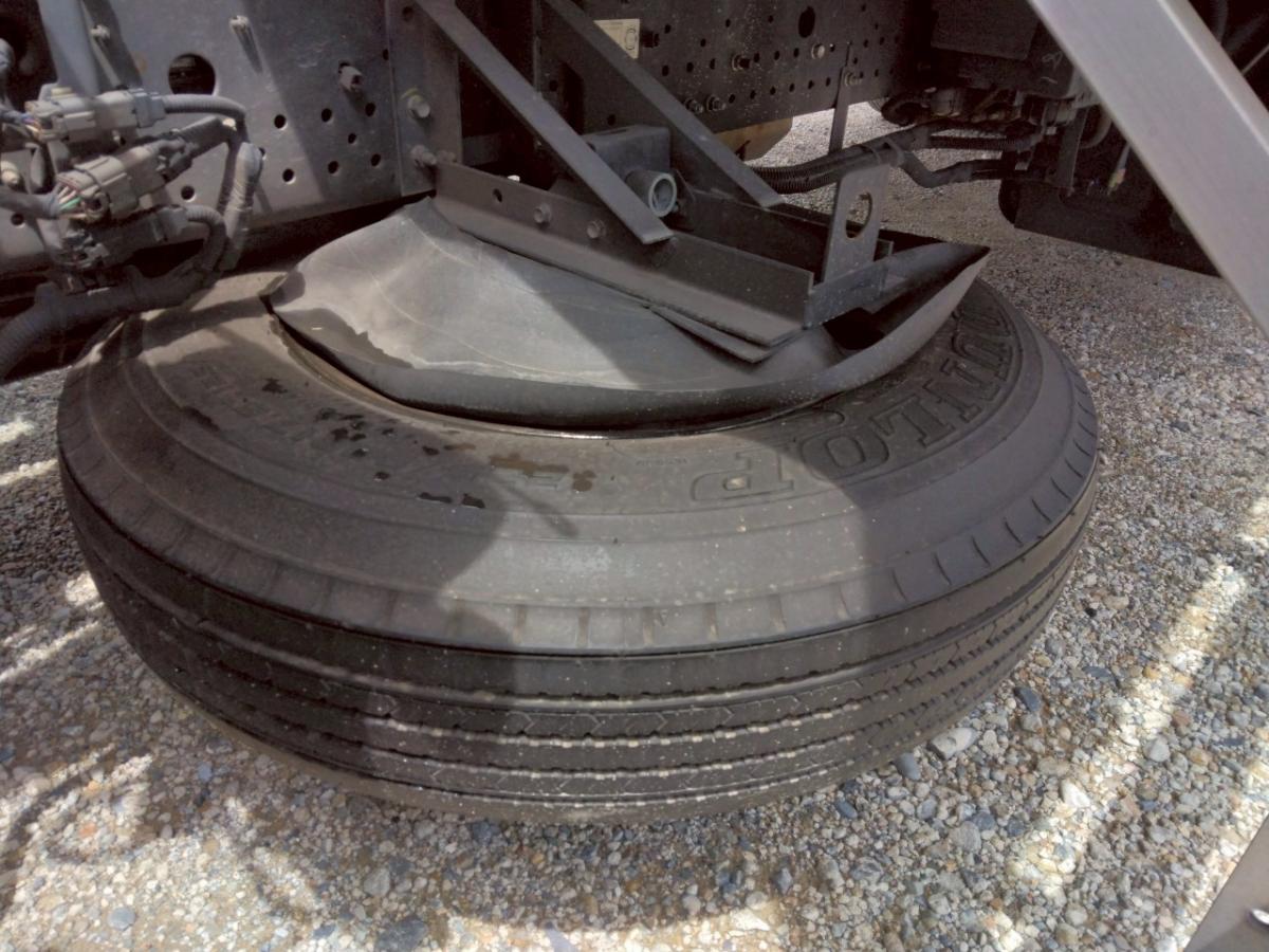 H30年 いすゞフォワード2.45tPG付アルミウィング|中古トラックの販売・買取・査定のアイナビ