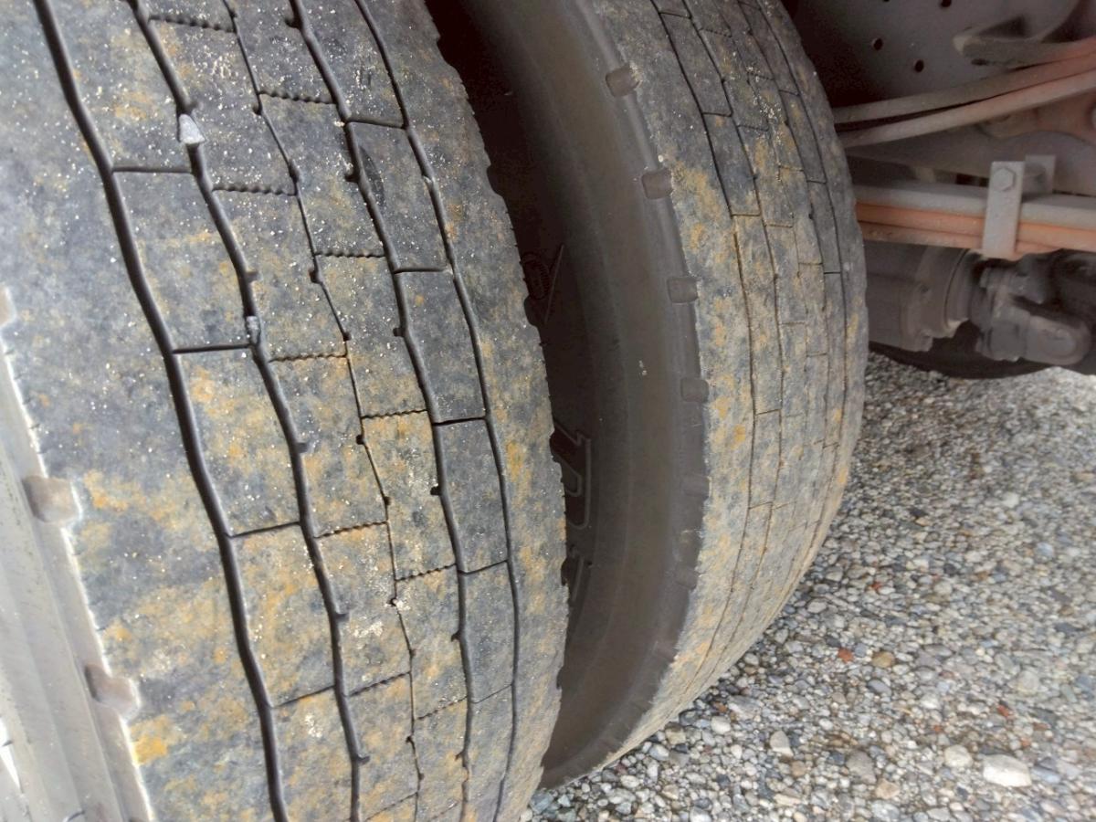 H30年 いすゞフォワード2.45tPG付アルミウィング|中古トラックの販売・買取・査定のアイナビ