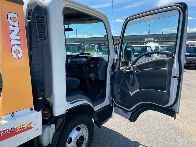 セーフティローダーワイド超超ロングNeoEX6速MTいすゞ|中古トラックの販売・買取・査定のアイナビ