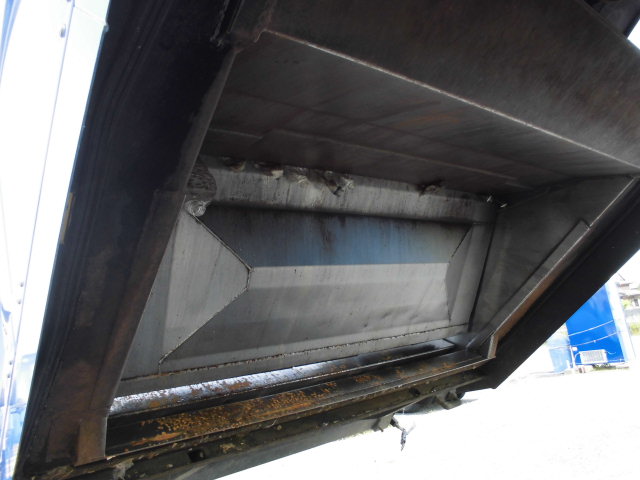 4T パッカー車 回転式 ダンプ式 塵芥車 フジマイティ8立米|中古トラックの販売・買取・査定のアイナビ