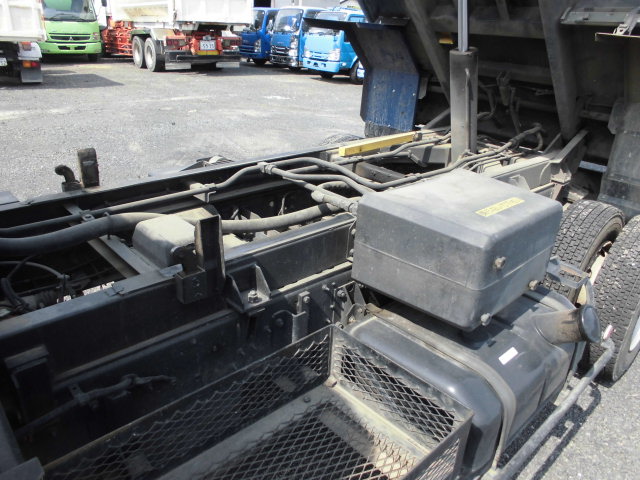 4T パッカー車 回転式 ダンプ式 塵芥車 フジマイティ8立米|中古トラックの販売・買取・査定のアイナビ