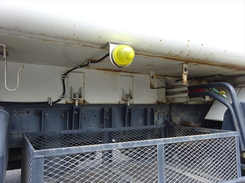 プレス 8.6㎥ 新明和|中古トラックの販売・買取・査定のアイナビ