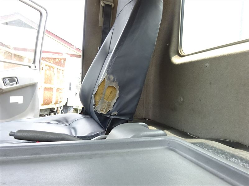 プレス 8.6㎥ 新明和|中古トラックの販売・買取・査定のアイナビ