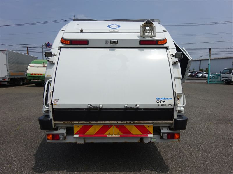 プレス 8.6㎥ 新明和|中古トラックの販売・買取・査定のアイナビ