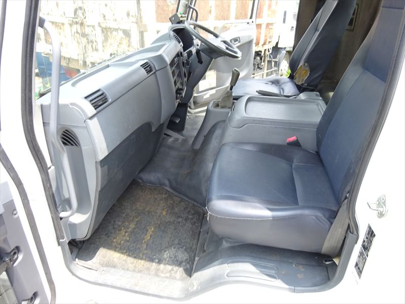 プレス 8.6㎥ 新明和|中古トラックの販売・買取・査定のアイナビ