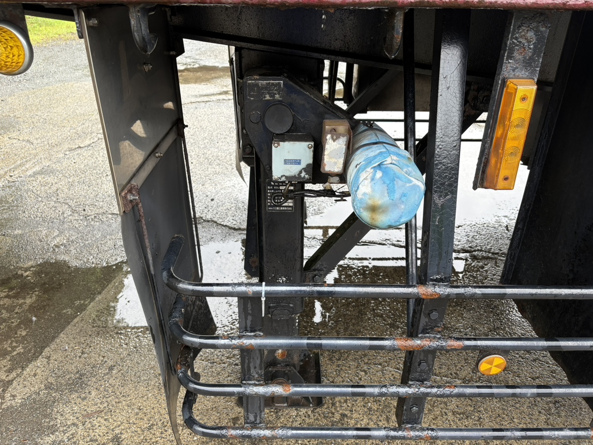 H22年式、東急、セミトレーラ 2デフ引き|中古トラックの販売・買取・査定のアイナビ