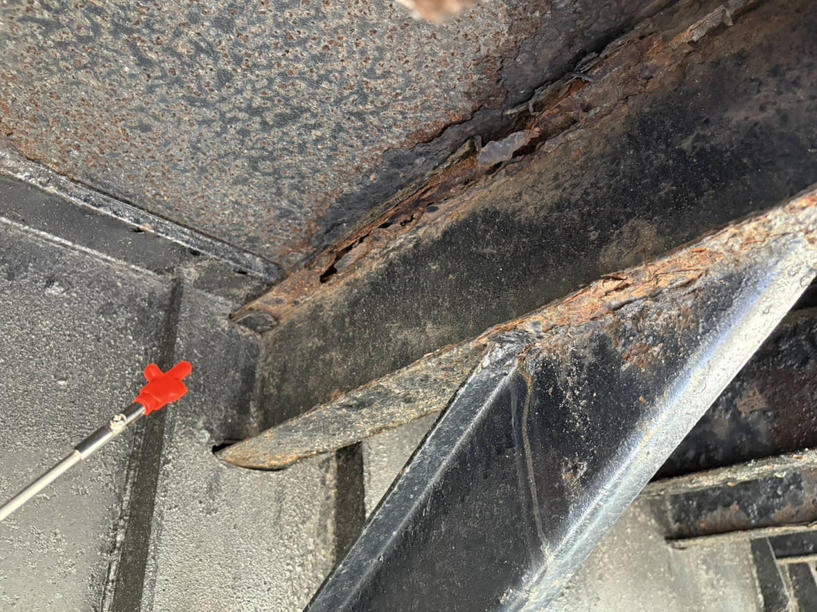 H22年式、東急、セミトレーラ 2デフ引き|中古トラックの販売・買取・査定のアイナビ