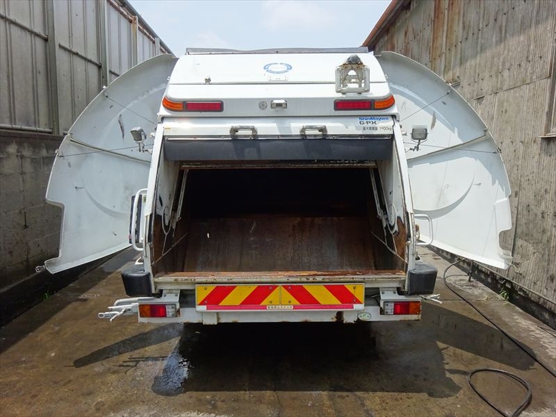 プレス 8.6㎥ 新明和|中古トラックの販売・買取・査定のアイナビ