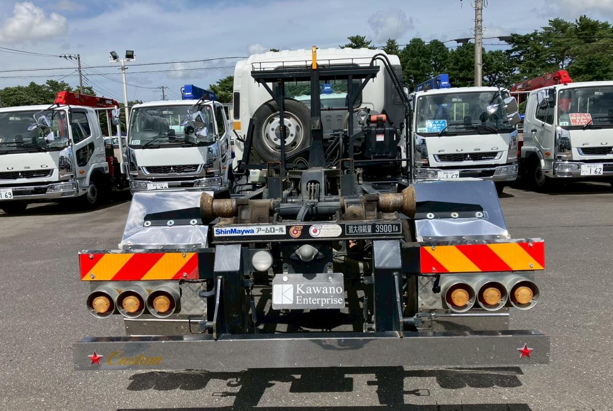 ☆H27 アームロール 4t標準 ツインホイスト リアジャッキ|中古トラックの販売・買取・査定のアイナビ