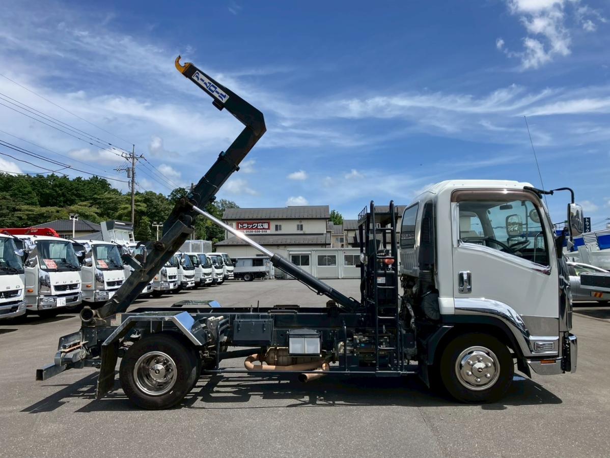 ☆H27 アームロール 4t標準 ツインホイスト リアジャッキ|中古トラックの販売・買取・査定のアイナビ