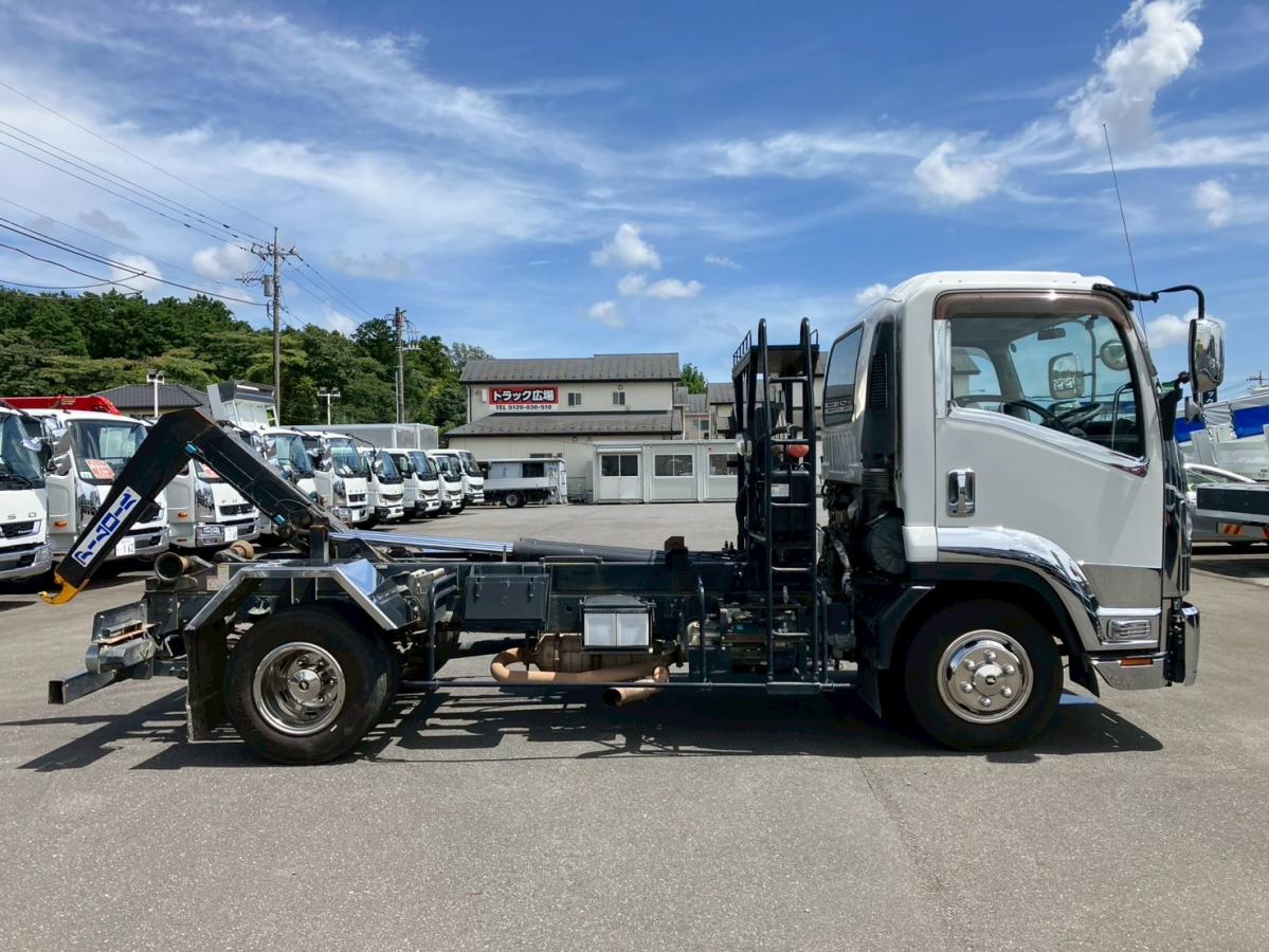 ☆H27 アームロール 4t標準 ツインホイスト リアジャッキ|中古トラックの販売・買取・査定のアイナビ