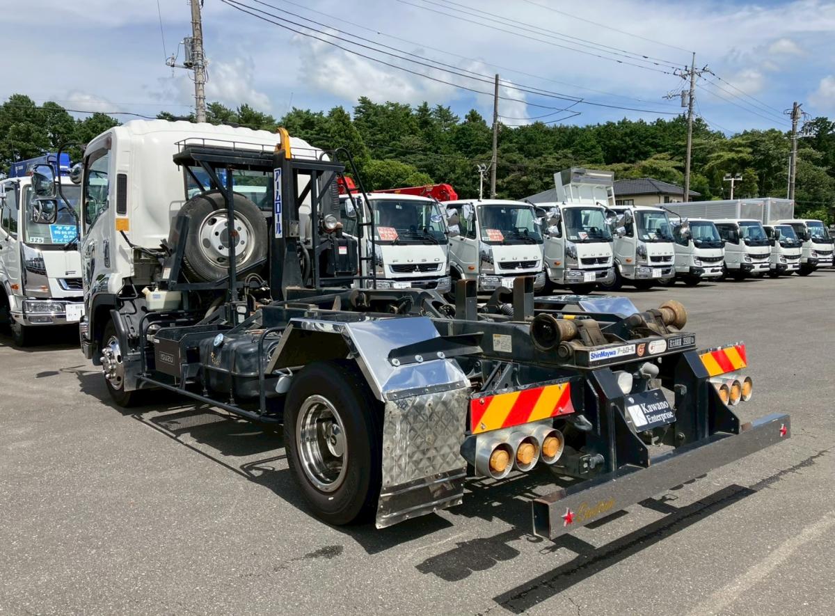 ☆H27 アームロール 4t標準 ツインホイスト リアジャッキ|中古トラックの販売・買取・査定のアイナビ