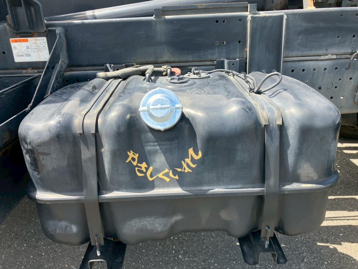 ☆H27 アームロール 4t標準 ツインホイスト リアジャッキ|中古トラックの販売・買取・査定のアイナビ