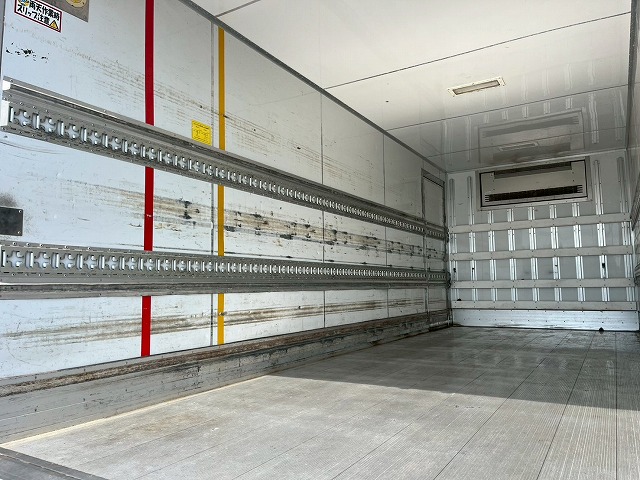 -30℃低温設定★格納式パワーゲート★左スライド扉★3.05トン|中古トラックの販売・買取・査定のアイナビ