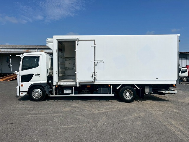 -30℃低温設定★格納式パワーゲート★左スライド扉★3.05トン|中古トラックの販売・買取・査定のアイナビ