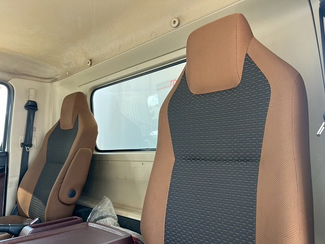 -30℃低温設定★格納式パワーゲート★左スライド扉★3.05トン|中古トラックの販売・買取・査定のアイナビ