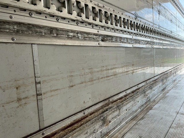 -30℃低温設定★格納式パワーゲート★左スライド扉★3.05トン|中古トラックの販売・買取・査定のアイナビ