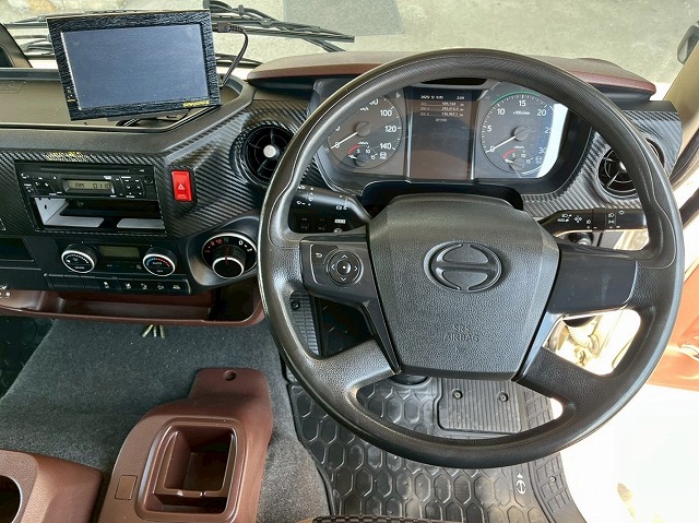 -30℃低温設定★格納式パワーゲート★左スライド扉★3.05トン|中古トラックの販売・買取・査定のアイナビ