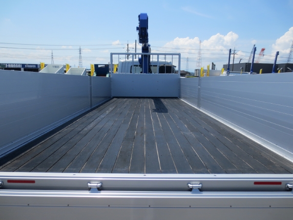 三菱ファイター増トンクレーン付|中古トラックの販売・買取・査定のアイナビ