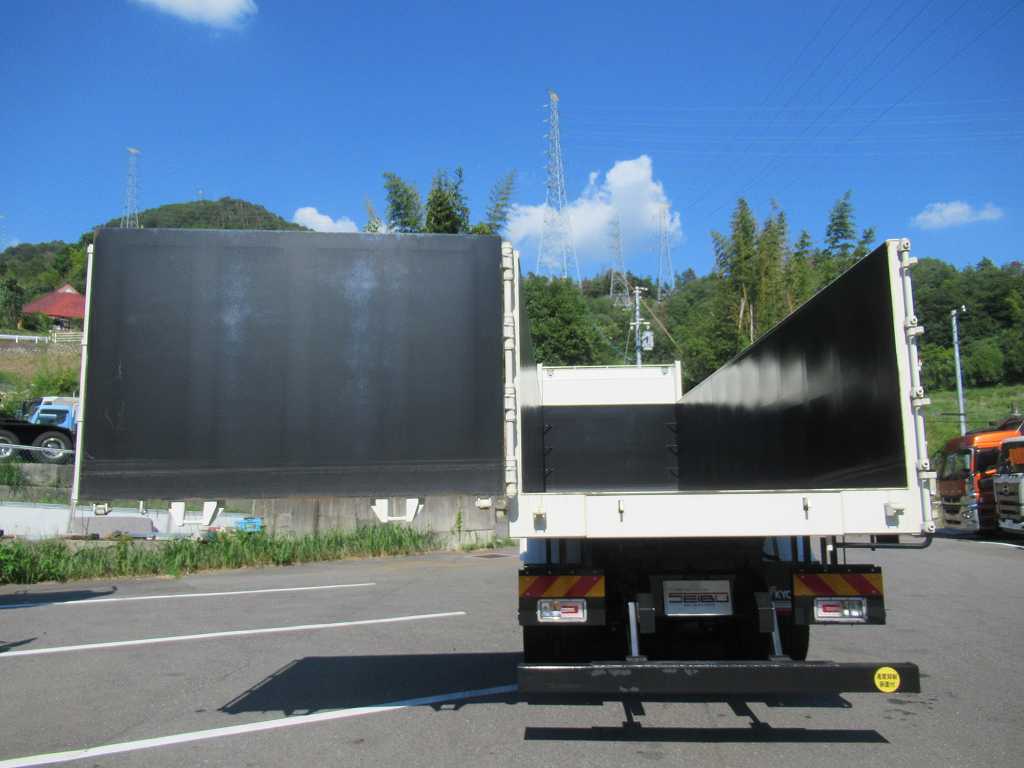 極東 25t 深ダンプ 29立米 ハイルーフ リアドア片開き 7速|中古トラックの販売・買取・査定のアイナビ